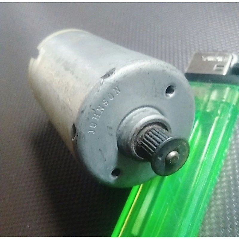 dinamo permen magnet 12exs24vdc 5000rpm cocok buat bor PCB , generator listrik dll