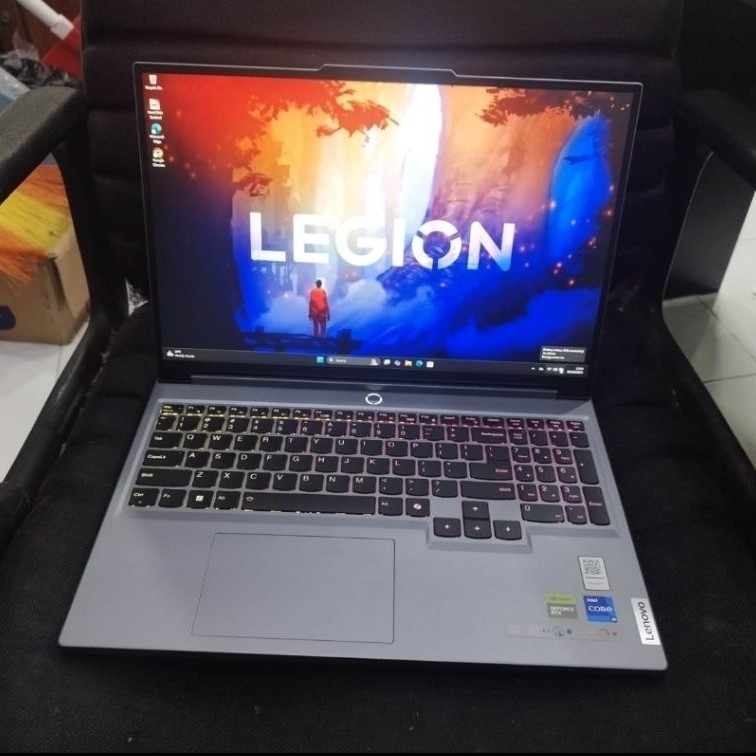 Lenovo Legion Pro i9 14900HX RTX 4060 Gaming Desain Laptop