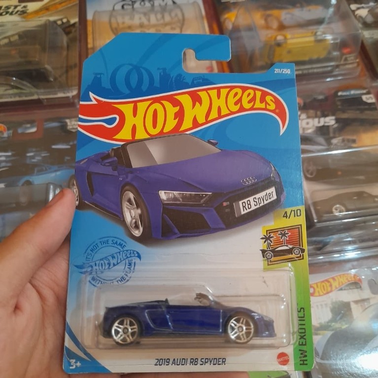 Hot Wheels 2019 AUDI R8 SPYDER