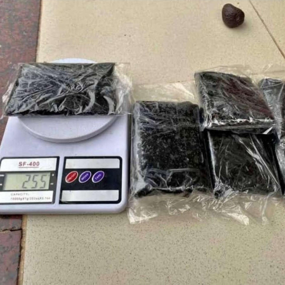 KEMENYAN MADAT ASLI MURNI ORIGINAL 250grm