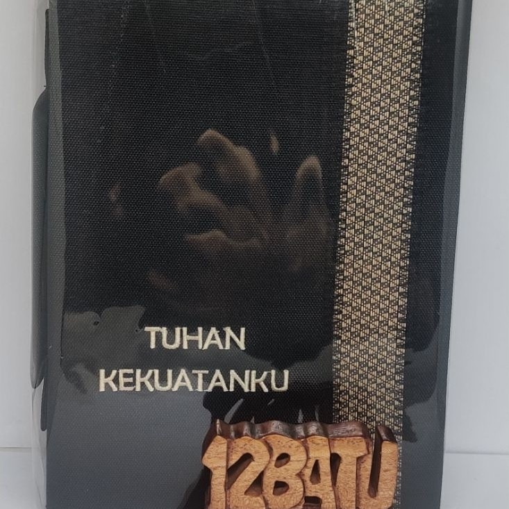 Sampul Alkitab Ukuran Besar