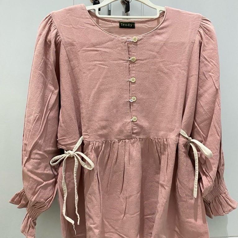 [PRELOVED] Blouse Peplum Leody Dusty Pink Estetik