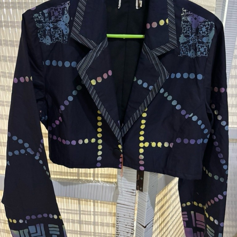 Blazer katun batik crop