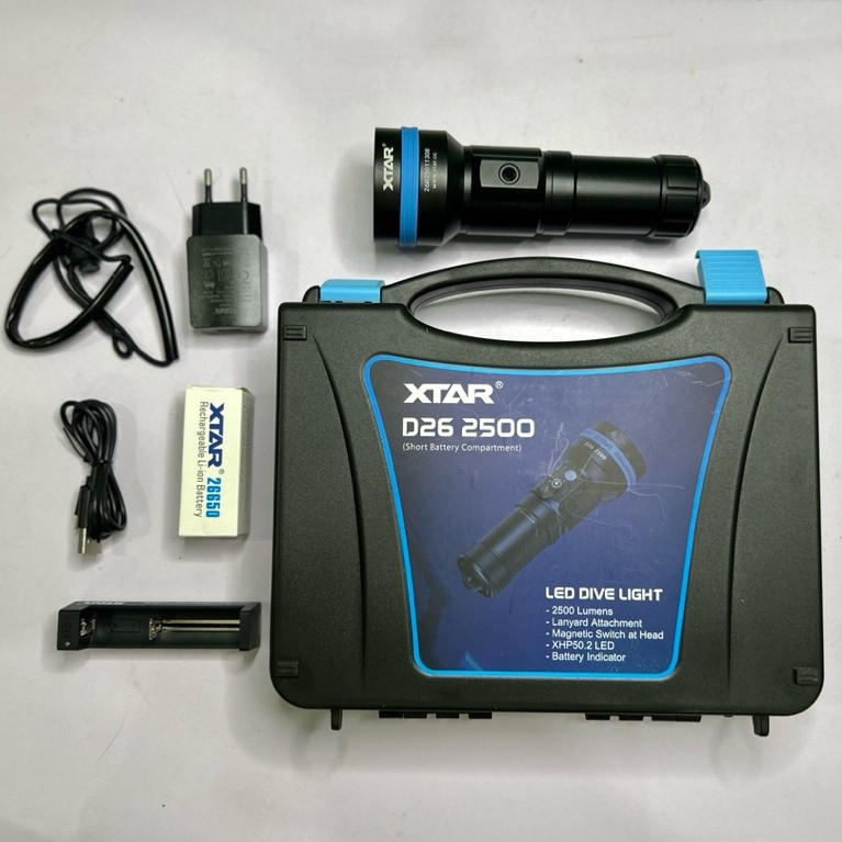 XTAR Senter Diving D26 2500 Lumens LED Waterproof SHORT/LONG CREE XHP50