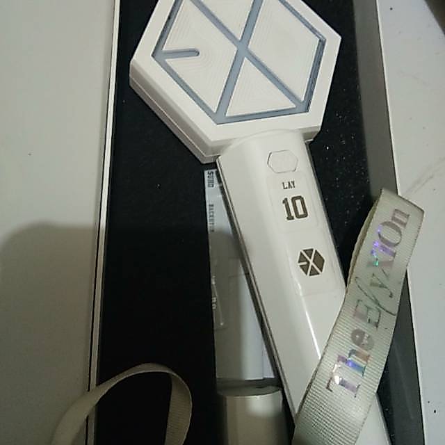 EXO OFFICIAL LIGHTSTICK VER. 2