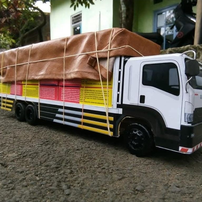 Miniatur Tronton Giga Mainan Edukasi Anak Tronton Giga