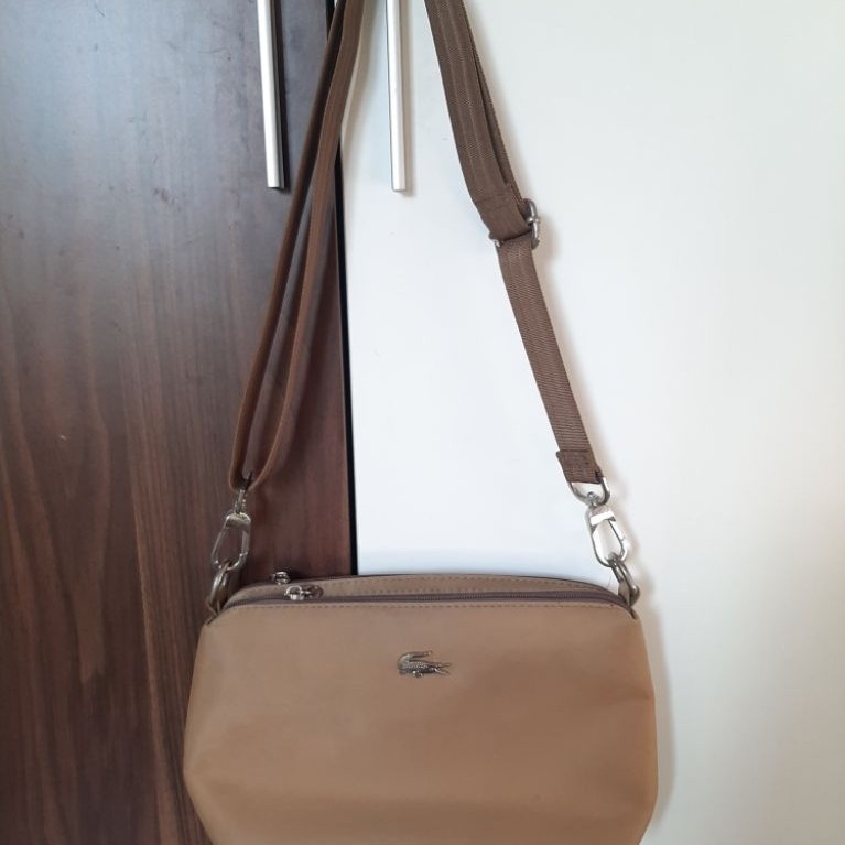 [PRELOVED] Tas Lacoste Wanita Sling Bag Crossbody Nylon Khaki