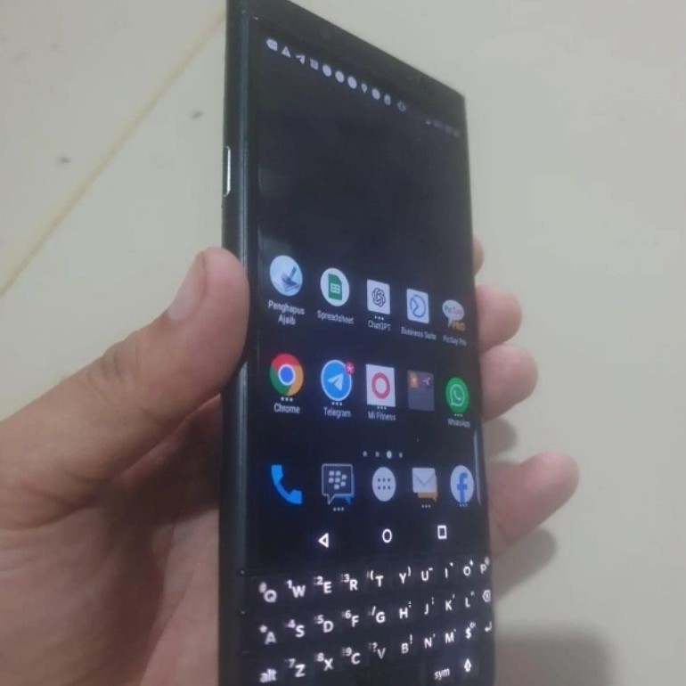 Blackberry keyone 4/64 second