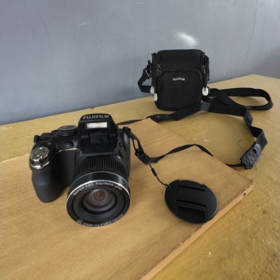 FUJIFILM Finepix S4000