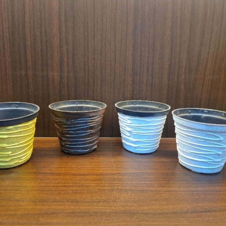Pot bunga plastik/Pot bunga meja/pot plastik murah Tinggi +/- 7cm