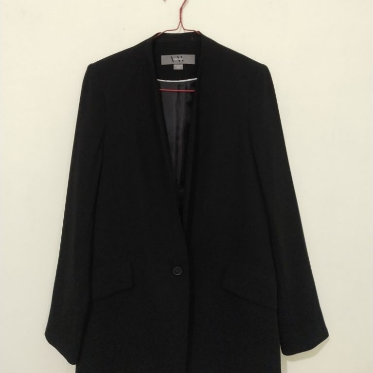 Blazer Hitam Vera Wang Preloved