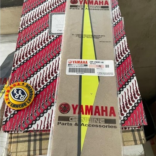 STIKER/STRIPIING YAMAHA VIXION NVA 2016 HITAM KUNING ORIGINAL YGP TOPPSSS