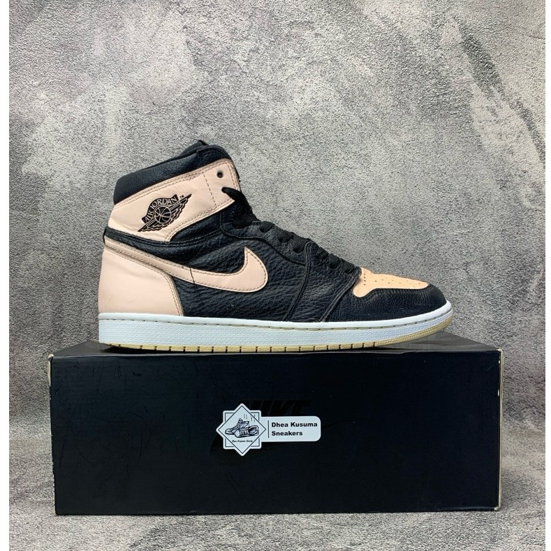Sepatu Second Air Jordan 1 Retro High OG ‘Crimson Tint’  Size 45 insole 29 cm  Original Guarantee 10
