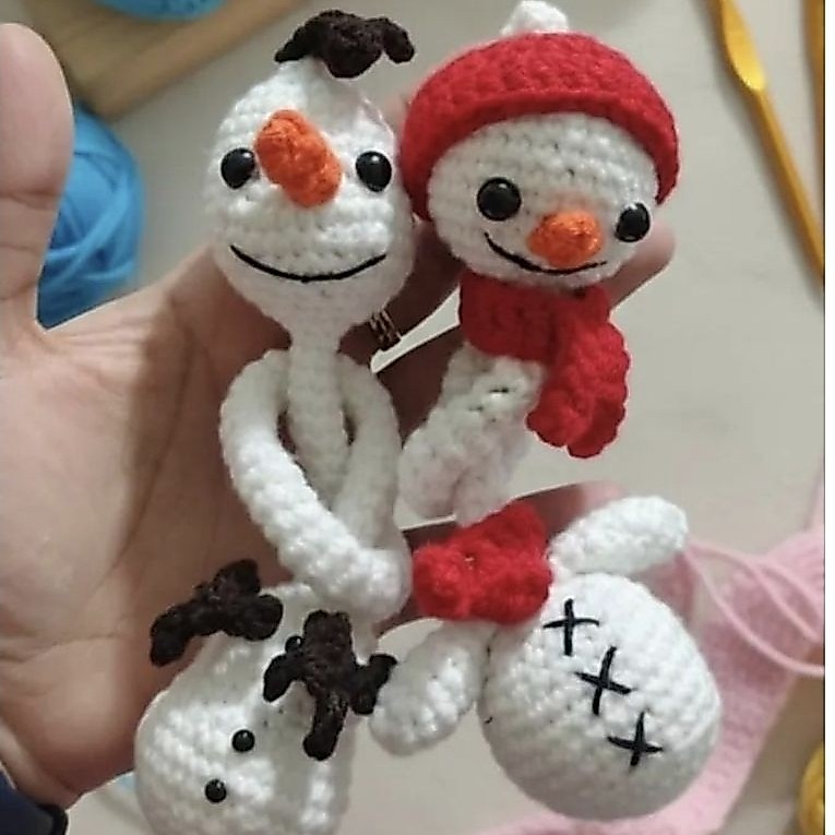 bag charm olaf crochet gantungan tas rajut olaf, frozen snowman bagcharm rajut hiasan strap boneka s