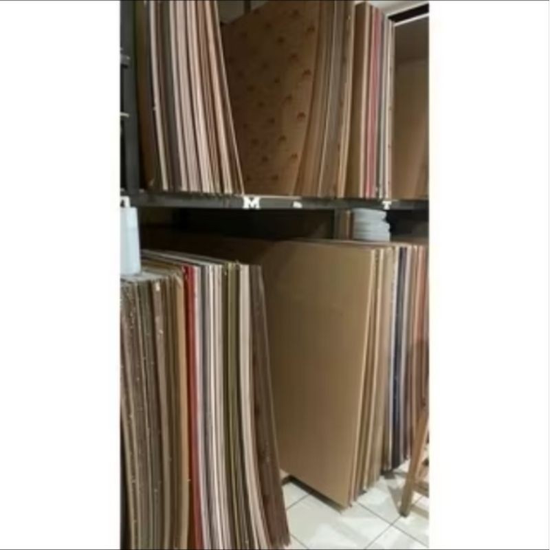 Lembaran Akrilik Bening Ukuran 1x1 Meter dengan Ketebalan 2mm untuk Berbagai Keperluan DIY dan Dekor