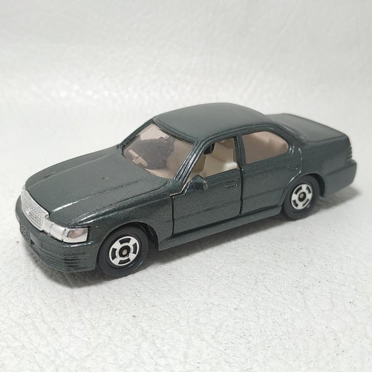 Takara Tomy Tomica No 17 Toyota Celsior Japan Loose