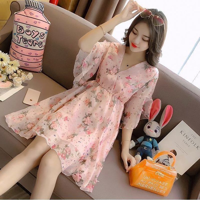 [COD] Gaun motif bunga bahan sutra salju kerah V model A, potongan ramping gaya segar dan cantik