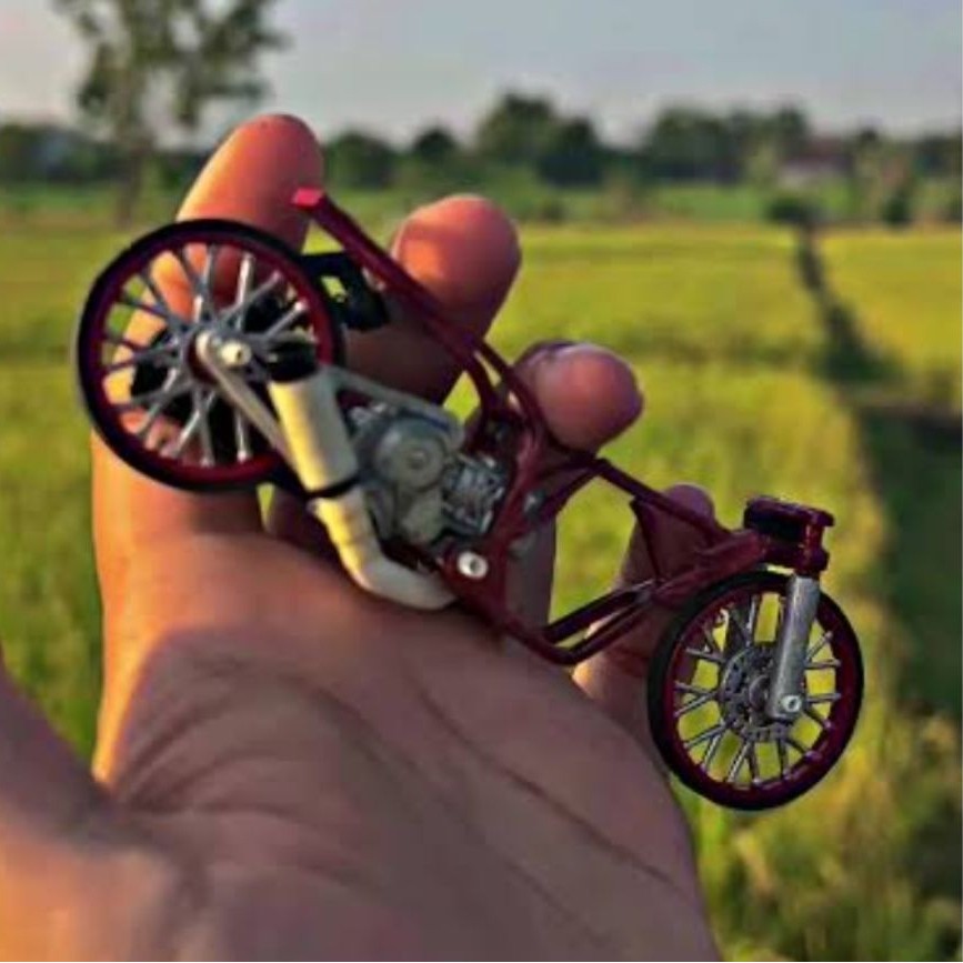 miniatur motor drag Yamaha Mio sporty merah marun tanpa cover body