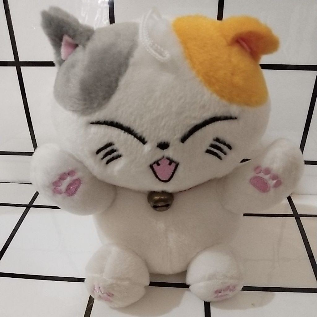boneka kucing hoki gemoy
