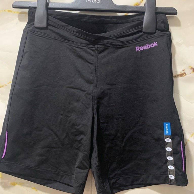 celana short original asics reebok