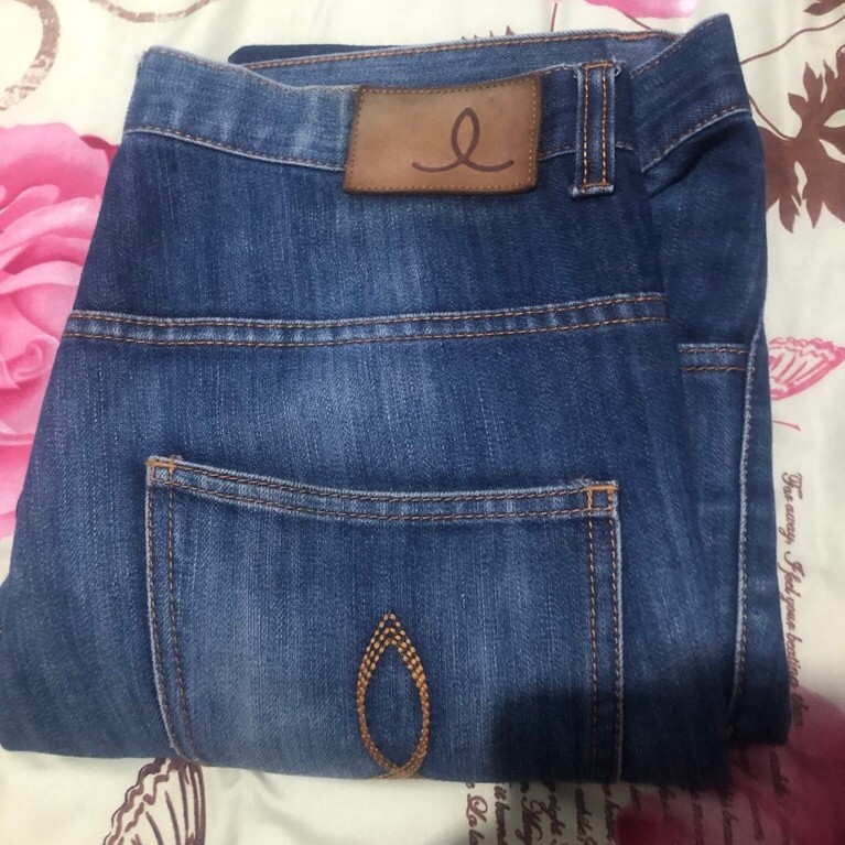 Cosmic blue wash jeans 32x32