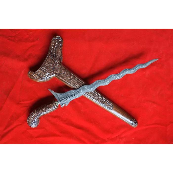 keris sengkelat warangka ukiran hrga murah tinggalan buyut