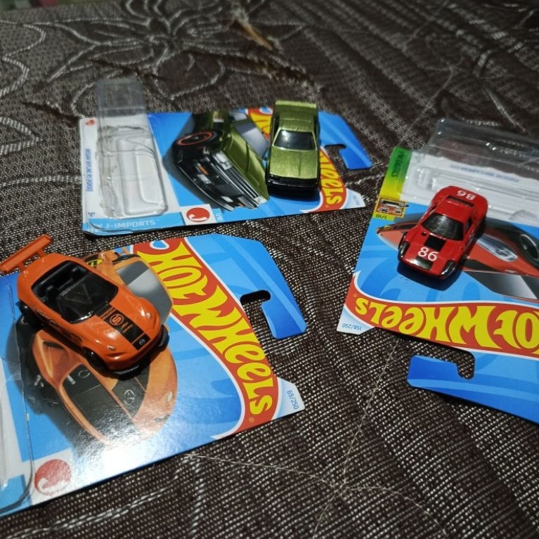 Loose card Hotwheels take all