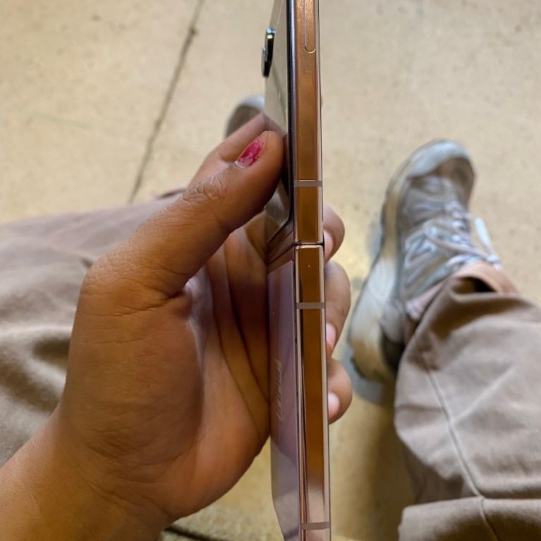 Samsung galaxy z flip 5