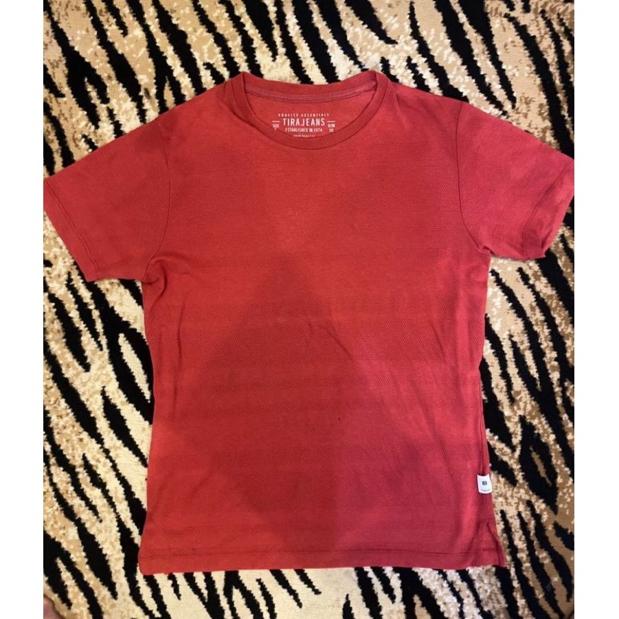 kaos tira jeans