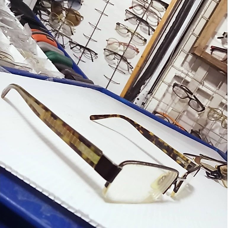 Calvin Klein frame kacamata preloved