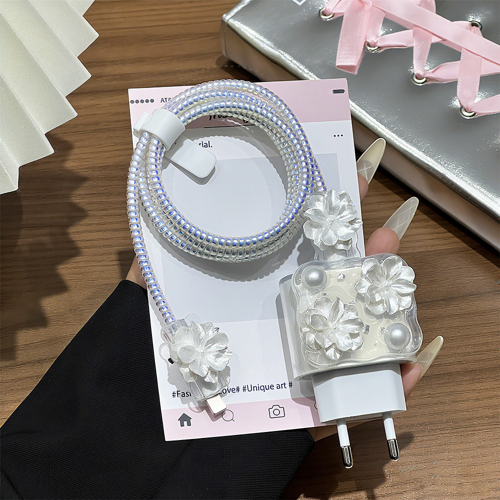 Pelindung Charger Iphone 3D Motif Pelindung Kabel & Kepala Charger Iphone 18w&20w Pelindung Adaptor 