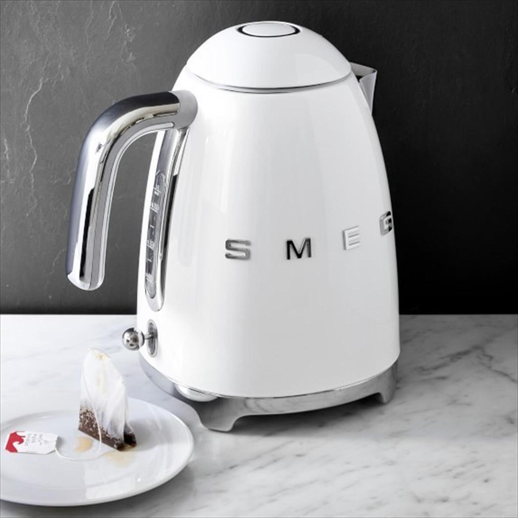 SMEG Electric Kettle KLF03 - SMEG Teko Pemanas Air 1.7L