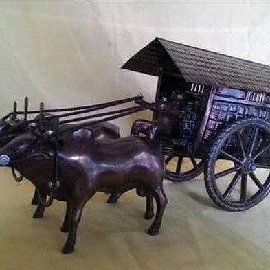 Miniatur Delman Dua Sapi-Bahan Besi-Pajangan-Souvenir Jogja-Murah.