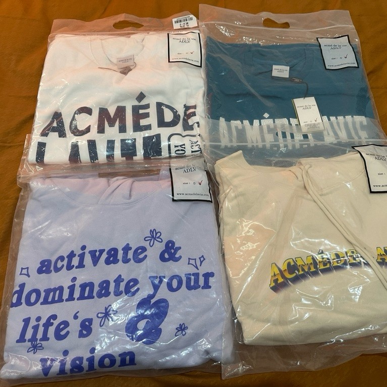ADLV HOODIE, CREWNECK, SWEATSHIRT (SIZE 2)