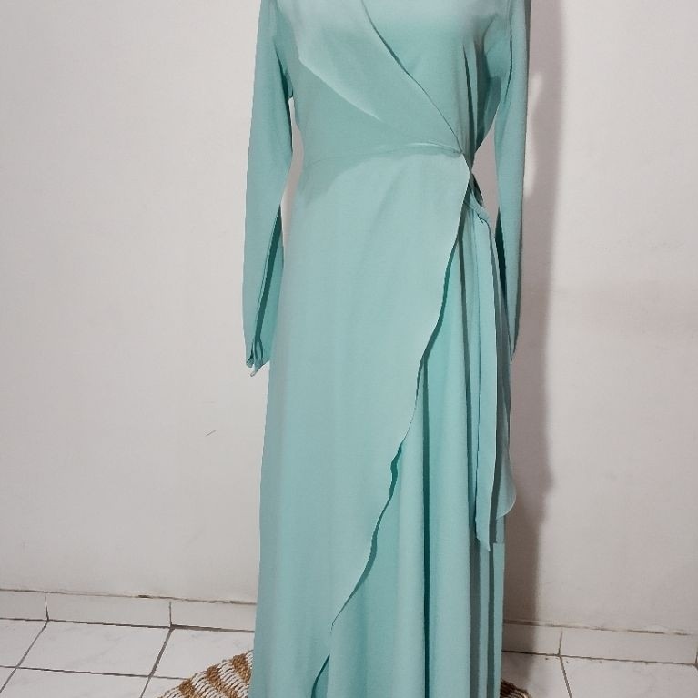 Dress Fey by Fera yg cantik warna biru muda dg aksen pita samping membuat kesan ramping