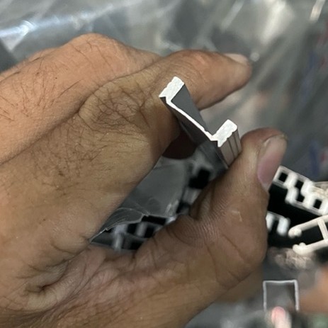 Rel Alumunium Etalase Showcase U Panjang 50 Cm Warna Silver | Rel Etalase Kaca Alumunium Berkualitas