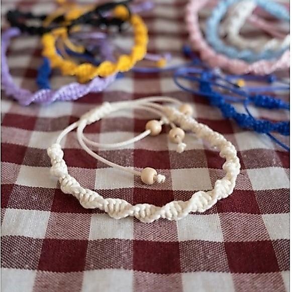 Bracelet Lilit, Gelang Lilit, Gelang Persahabatan