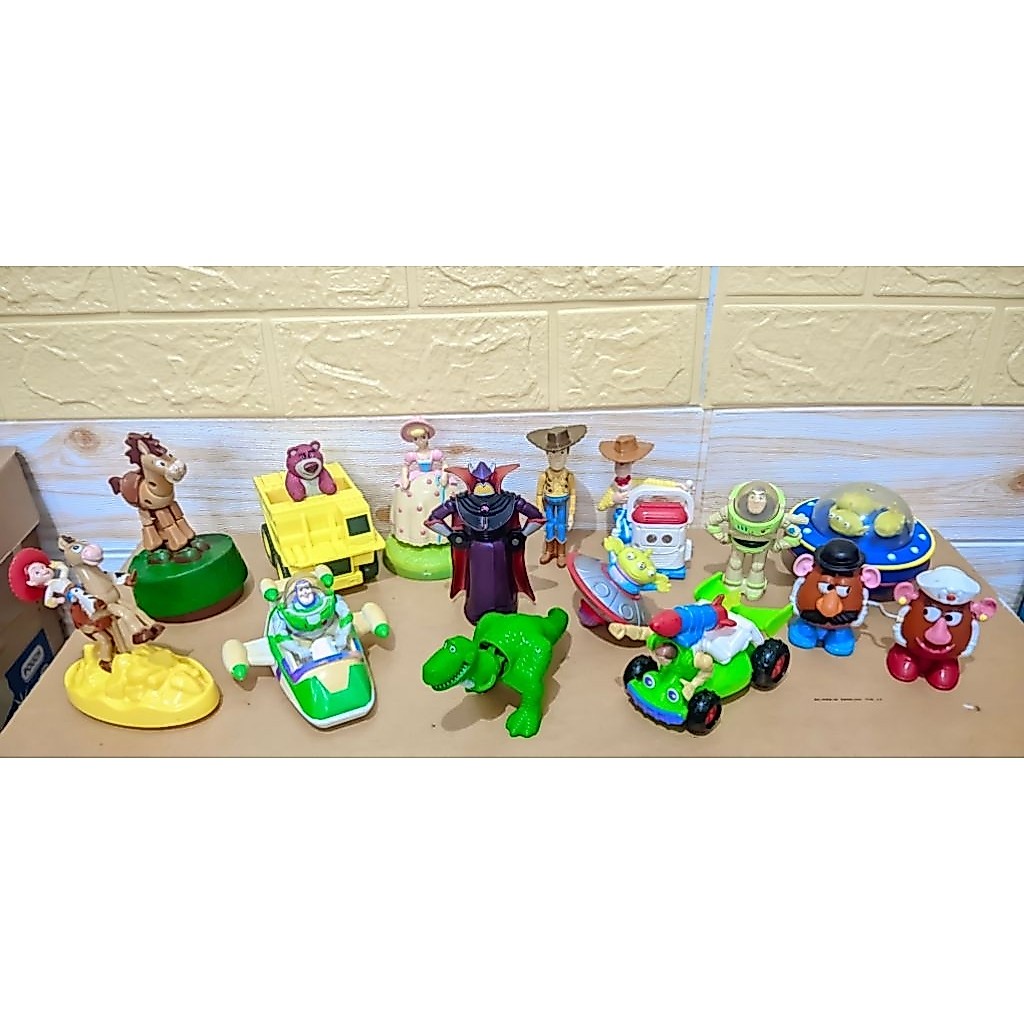 Toy Story 14 Figure Takeall by MCD x Disney