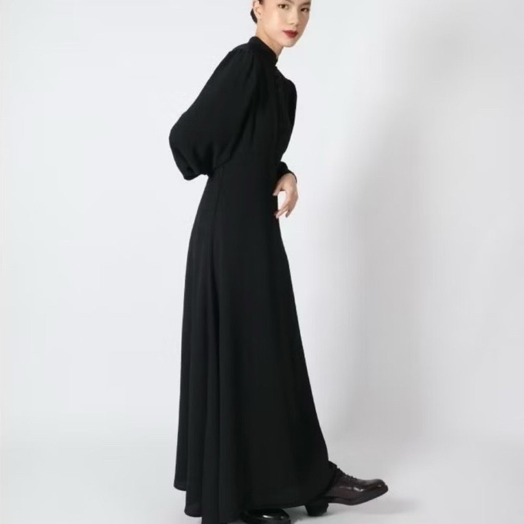 Thenblank x Isyana - Sarasvati Dress in Black