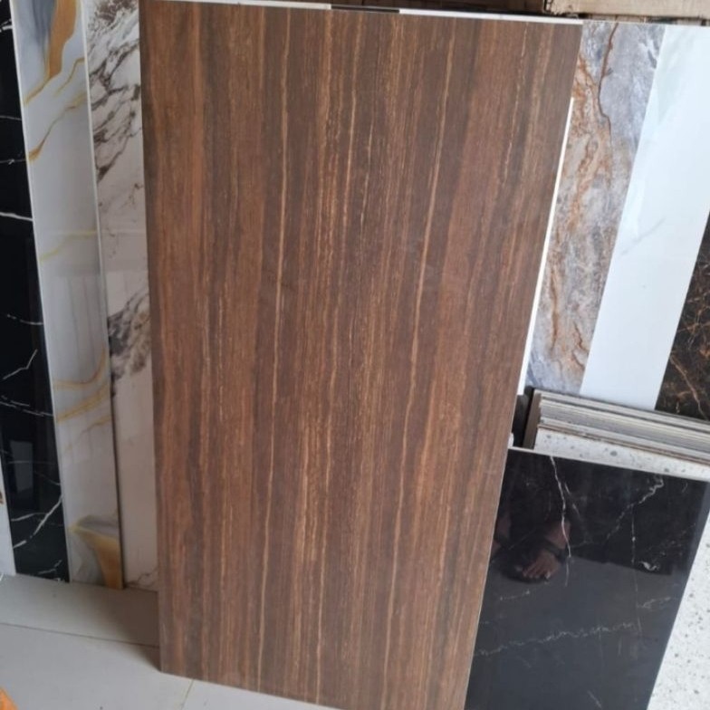 Granit lantay 60x120 motip kayu