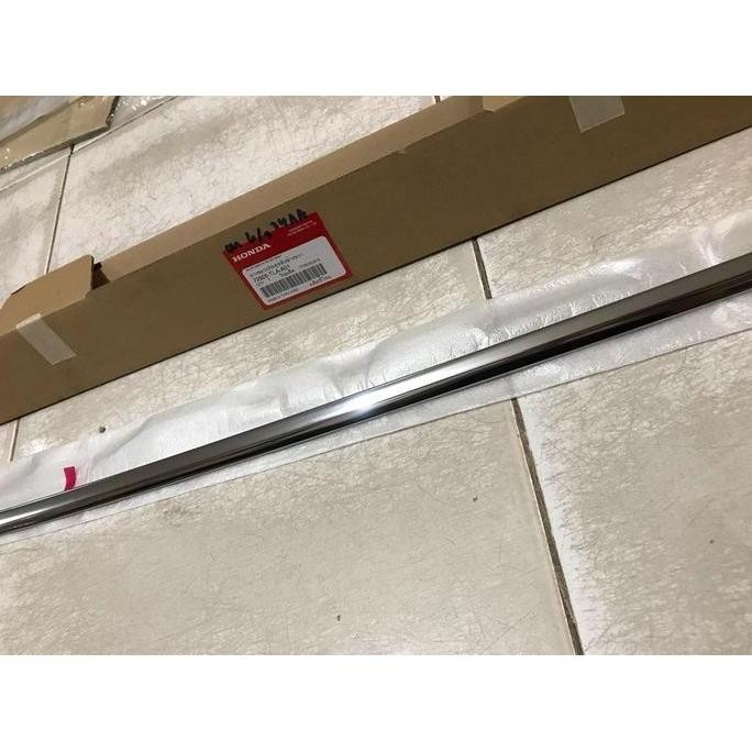 List Chrome Pintu Belakang CRV TURBO 2017-2021 Original