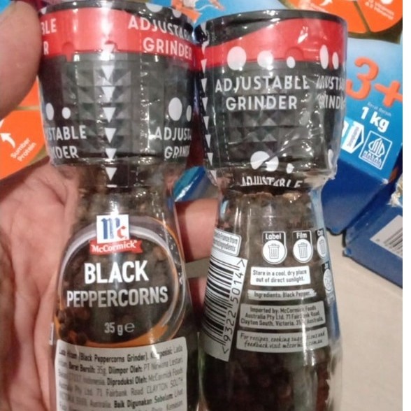 black peppercorns 35GR MCCORMICK