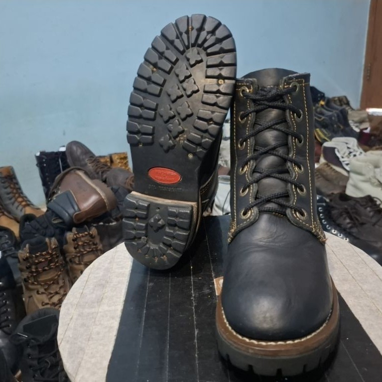 Sepatu Boots Second Skechers Size 38