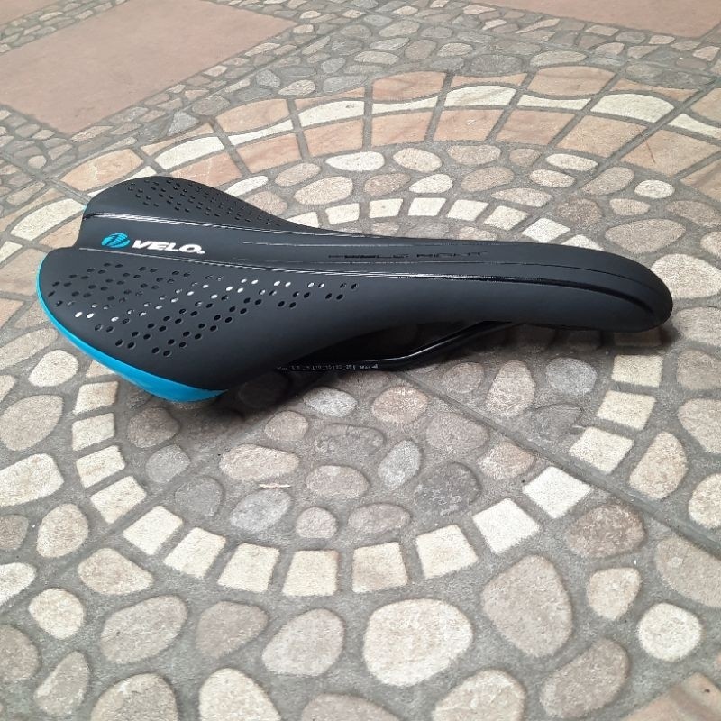 SADEL MTB VELO HITAM BIRU 1353