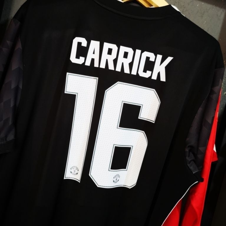 Jersey Ori Man.United Carrick
