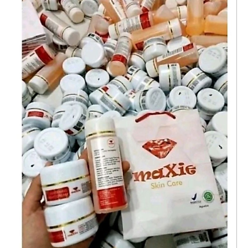 [COD]MAXI*E* BRR Cream Ampuh memutihkankulit memudarkan flek jerawat bisa mengatasi muka kusam dan s