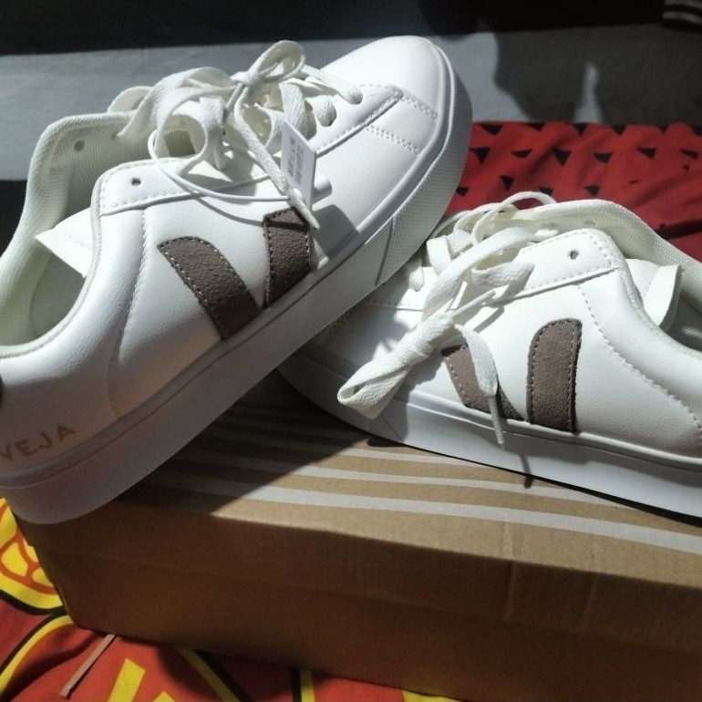 sepatu pria veja