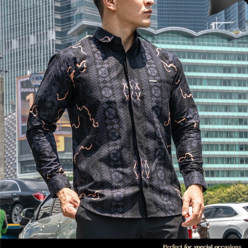 Laskala Batik Sentani Kemeja Batik Pria Slimfit Lengan Panjang