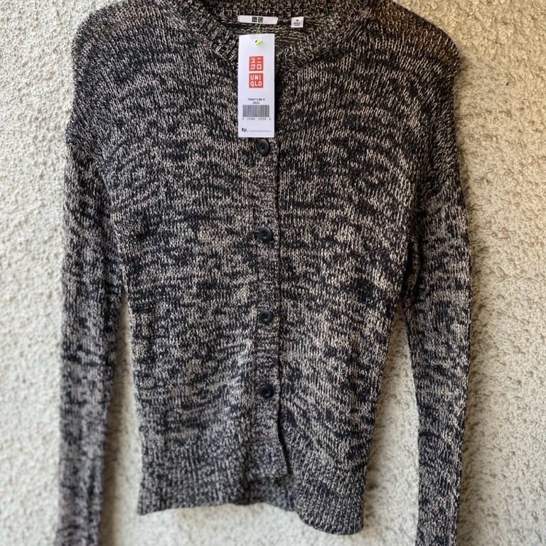 CARDIGAN RAJUT UNIQLO