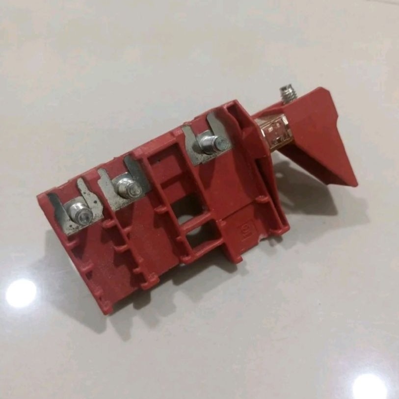Sekring terminal aki mobil mazda CX5 Fuse terminal battery mobil mazda CX-5 Original Product Mazda